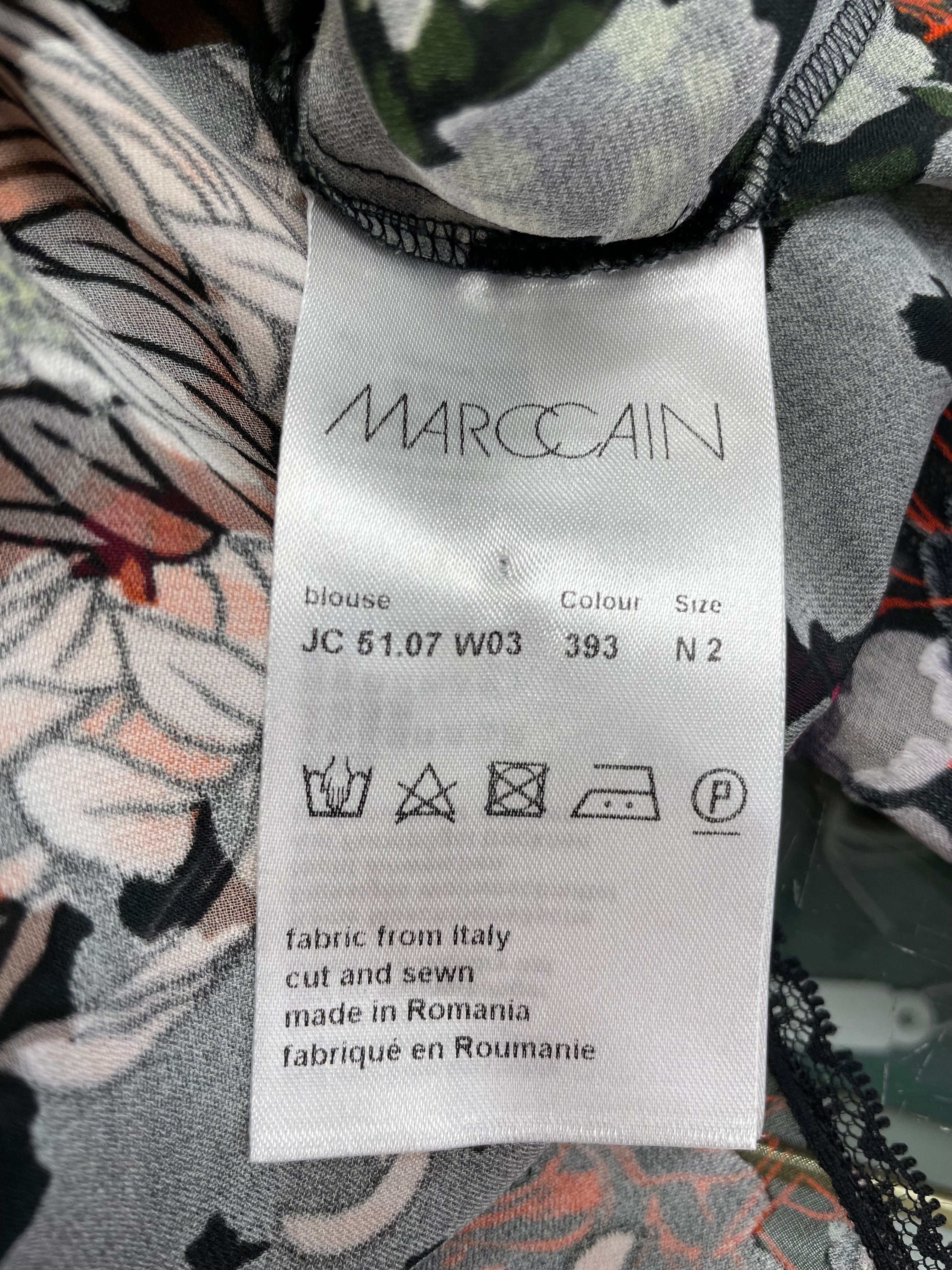 Marc Cain top blouse maat 2 / 36 / S viscose zijde zwart bloemen