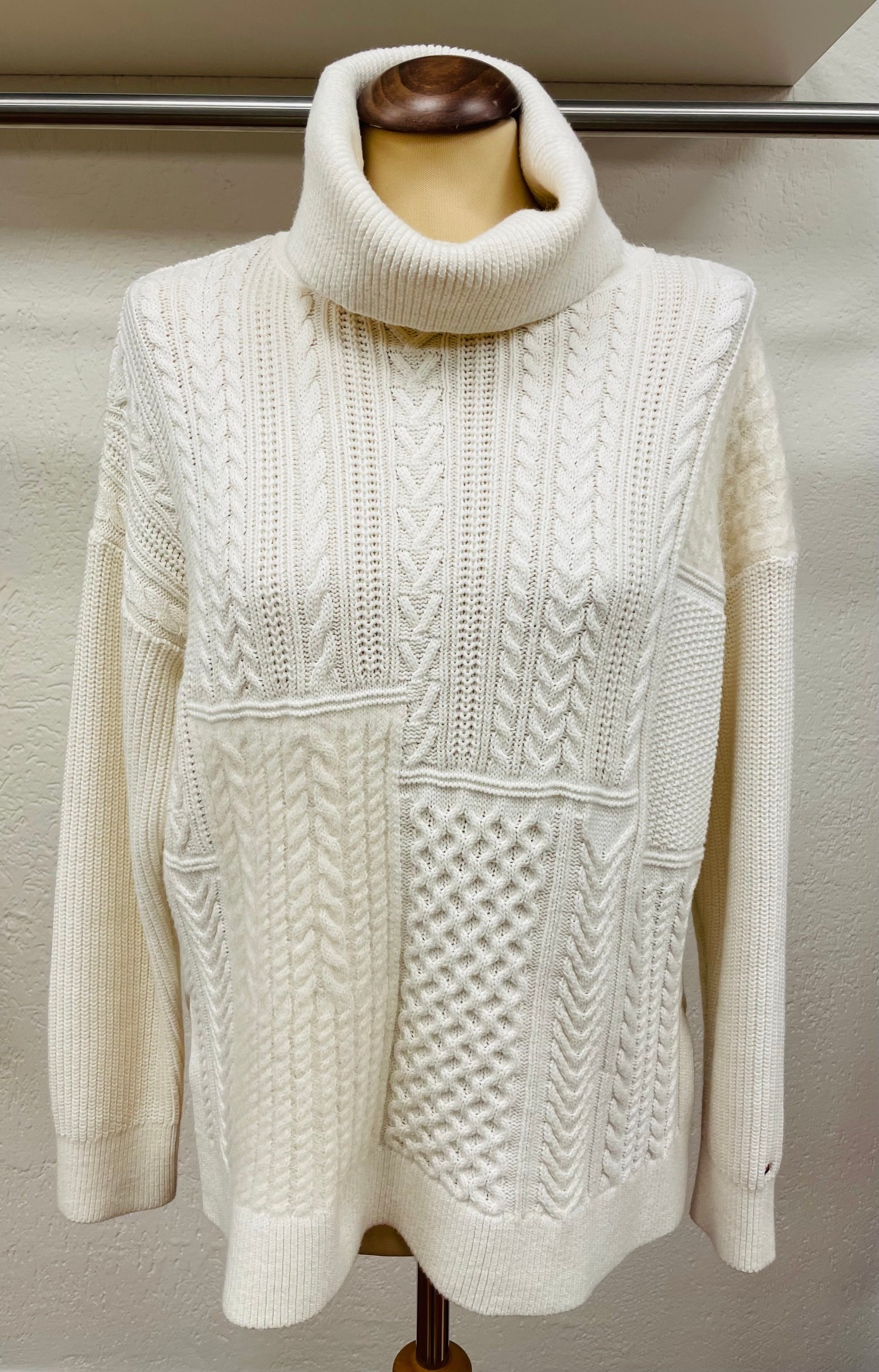 Tommy Hilfiger trui maat S knitted wit col ecru