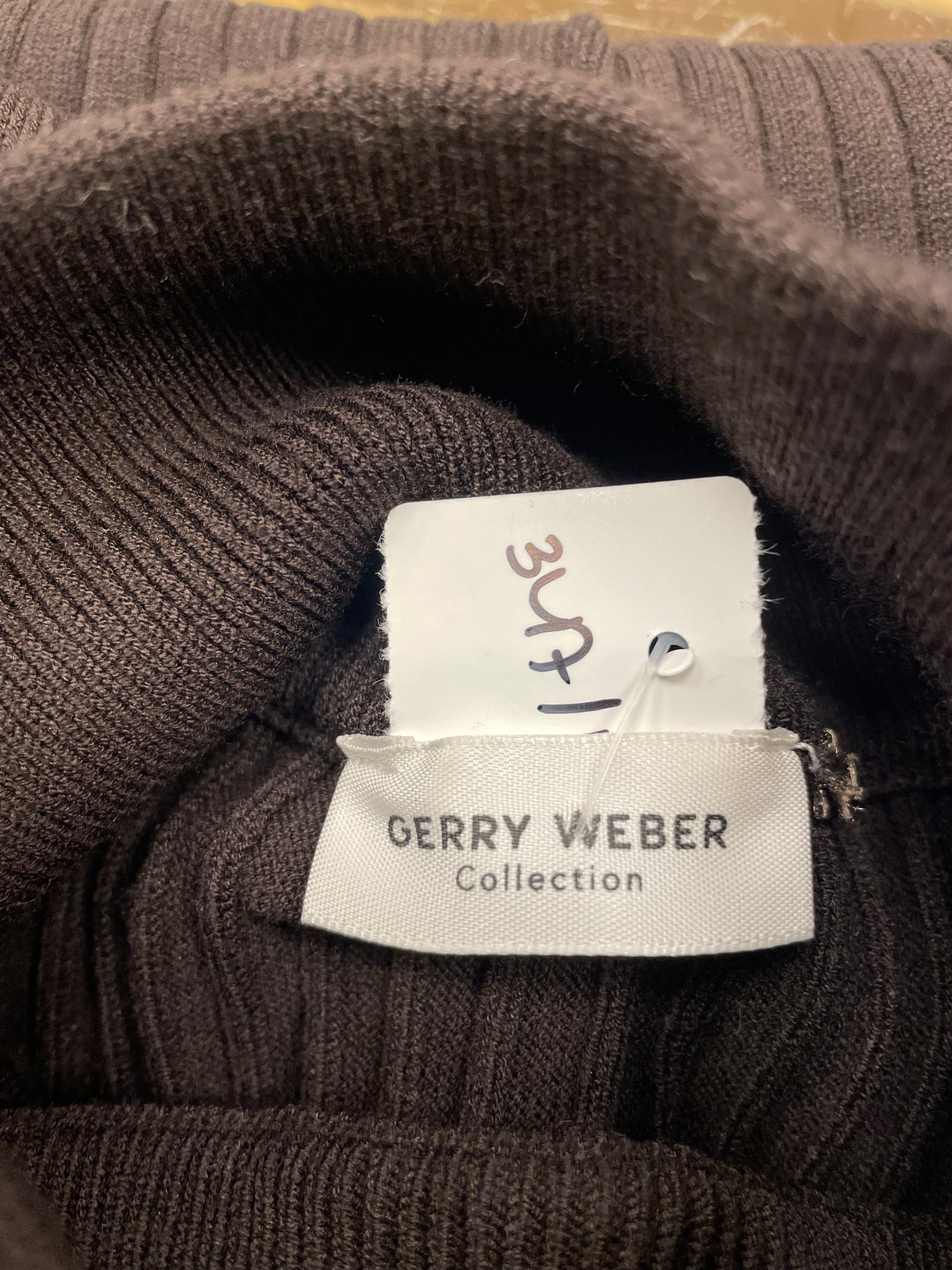 Gerry Weber jurk maat S 36 donkerbruin knitted lang