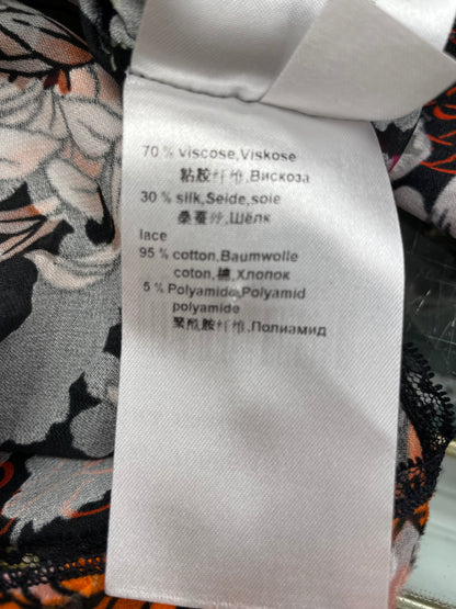 Marc Cain top blouse maat 2 / 36 / S viscose zijde zwart bloemen