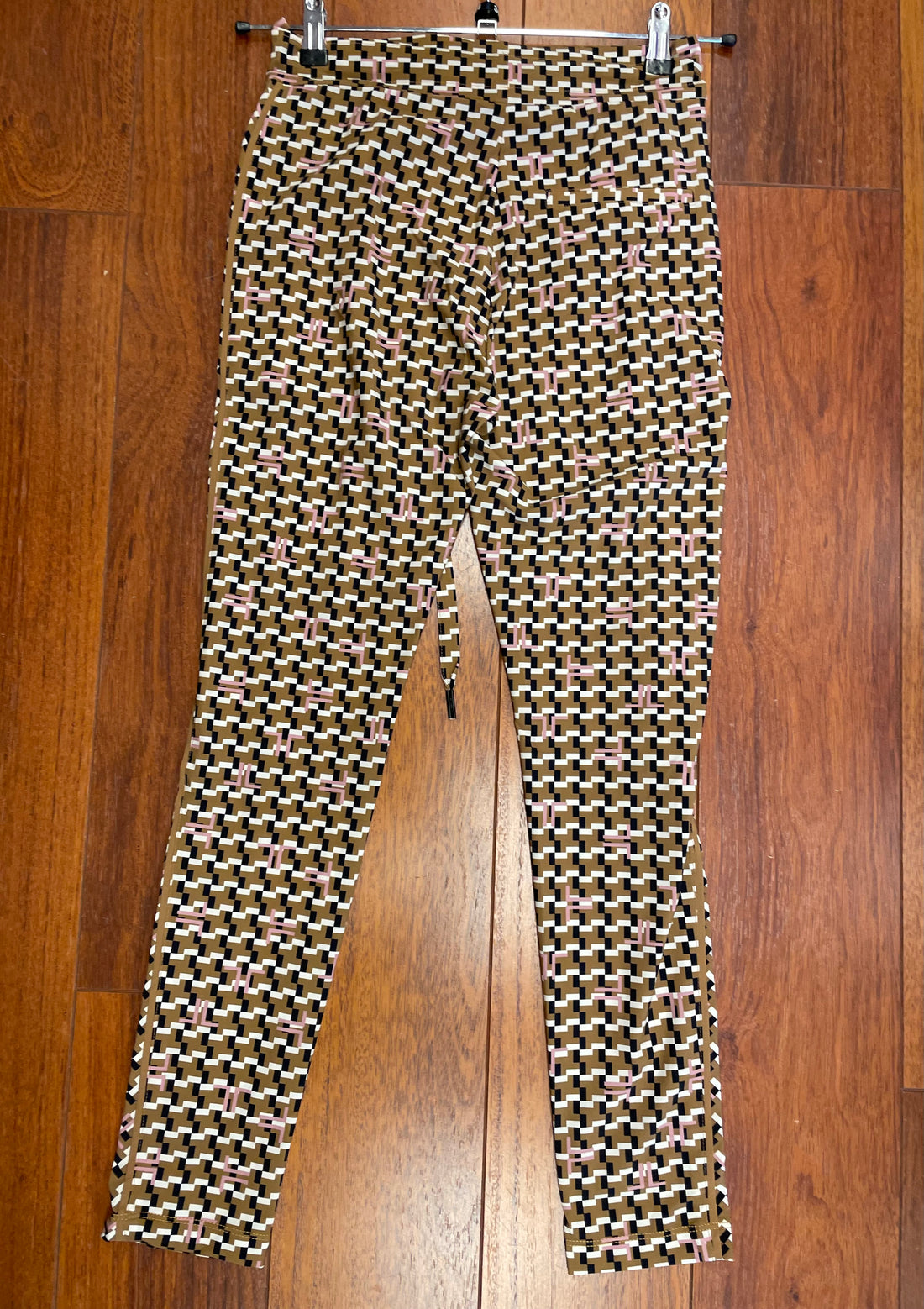 Jane Lushka broek travelstof maat XS 34 bruin zwart wit